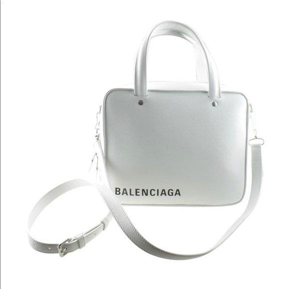 Balenciaga Triangle Square 2-way - Picture 1 of 8